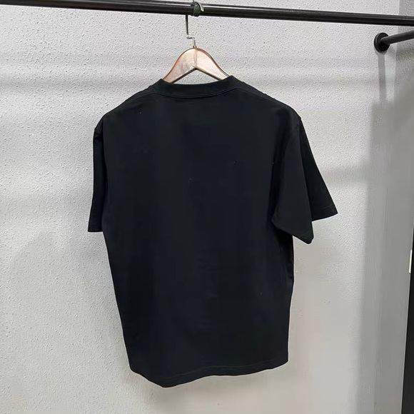 🚩steal authentic Balenciaga Black Graphic Tee - Picture 2 of 4